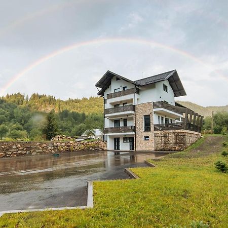 Comoara Raraului Câmpulung Moldovenesc Esterno foto