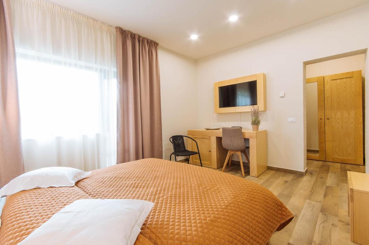 Comoara Raraului Câmpulung Moldovenesc Esterno foto